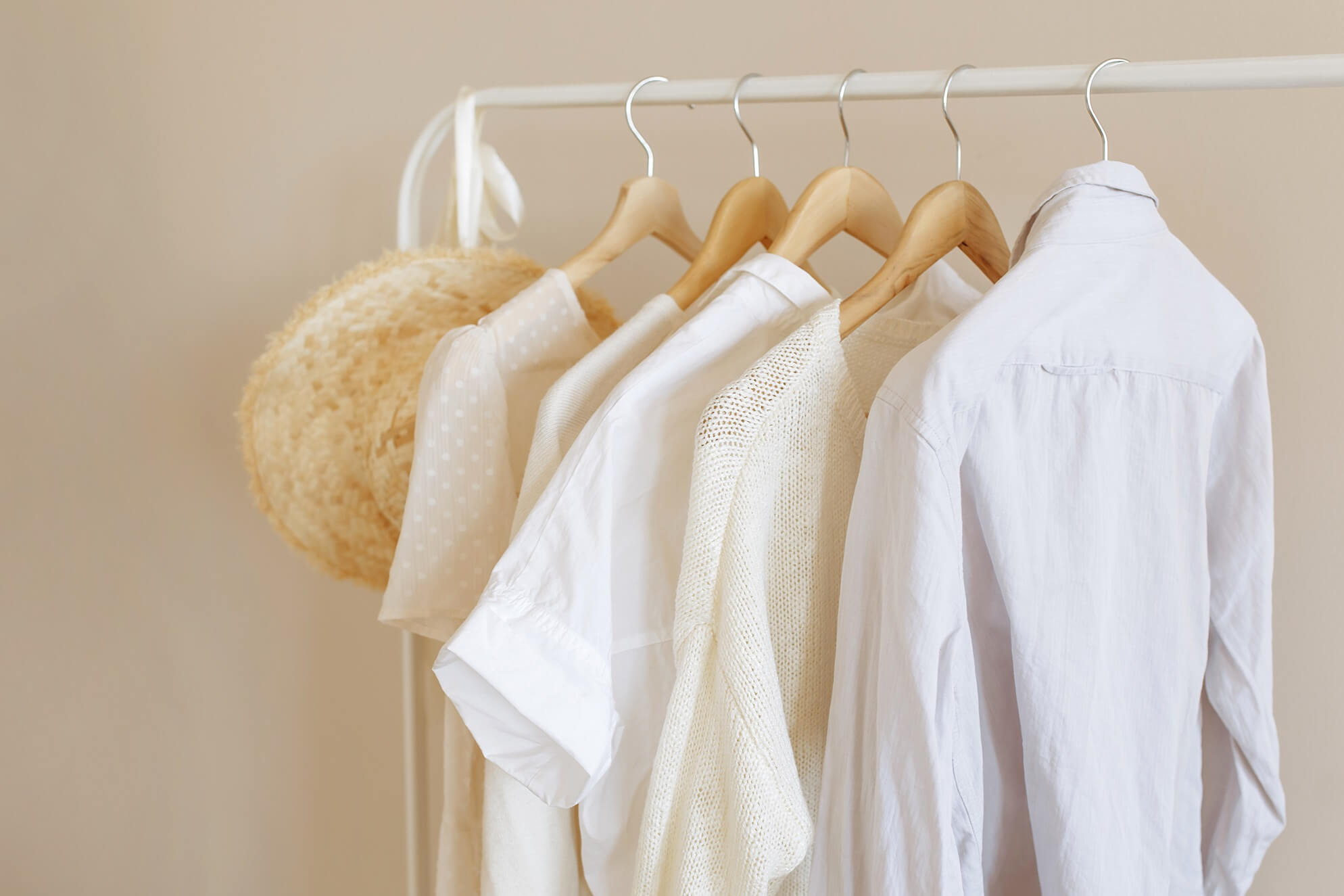 minimalistic-fashion-clothes-on-a-hanger-M75C4EB